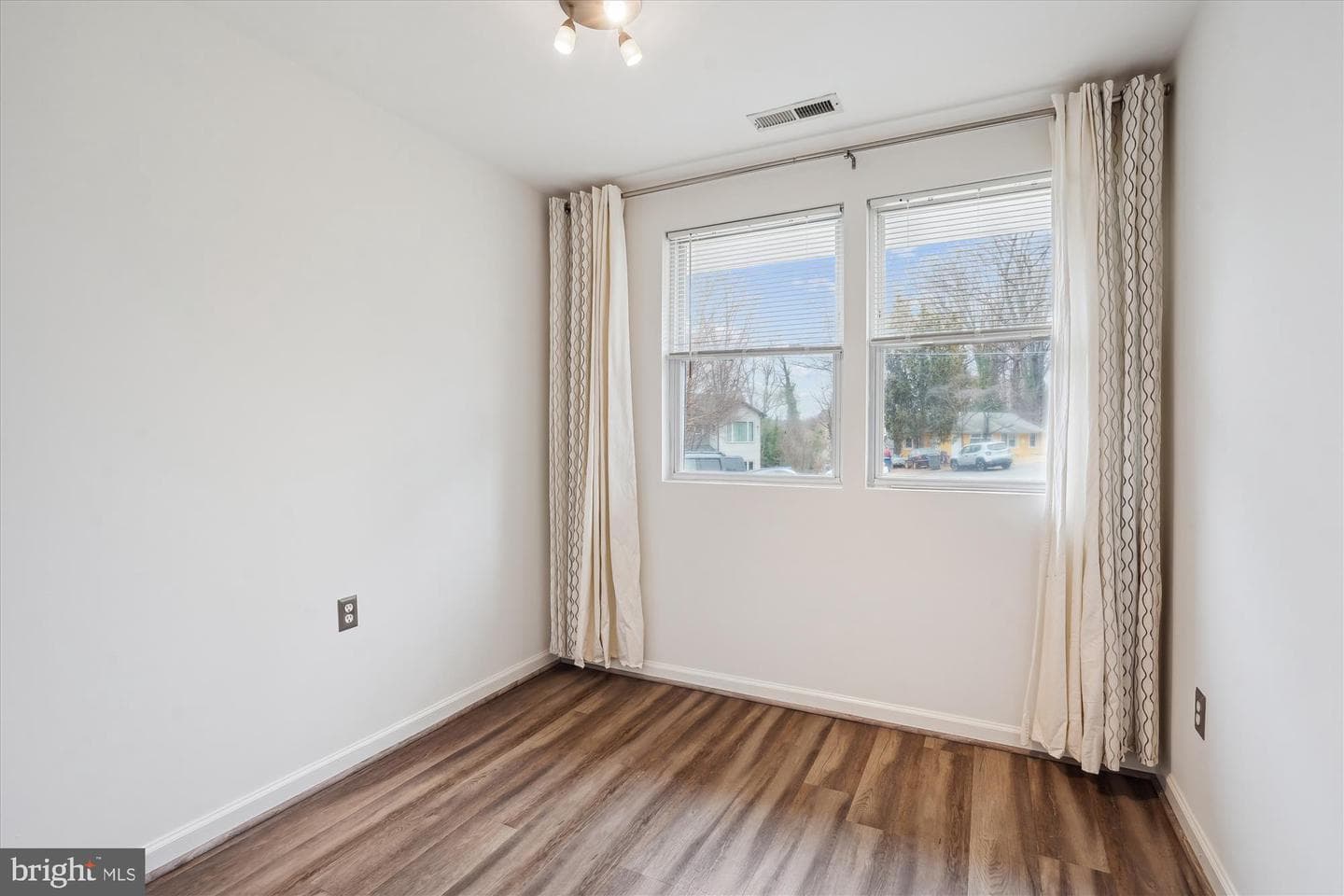6340 Dogwood Place photo 17