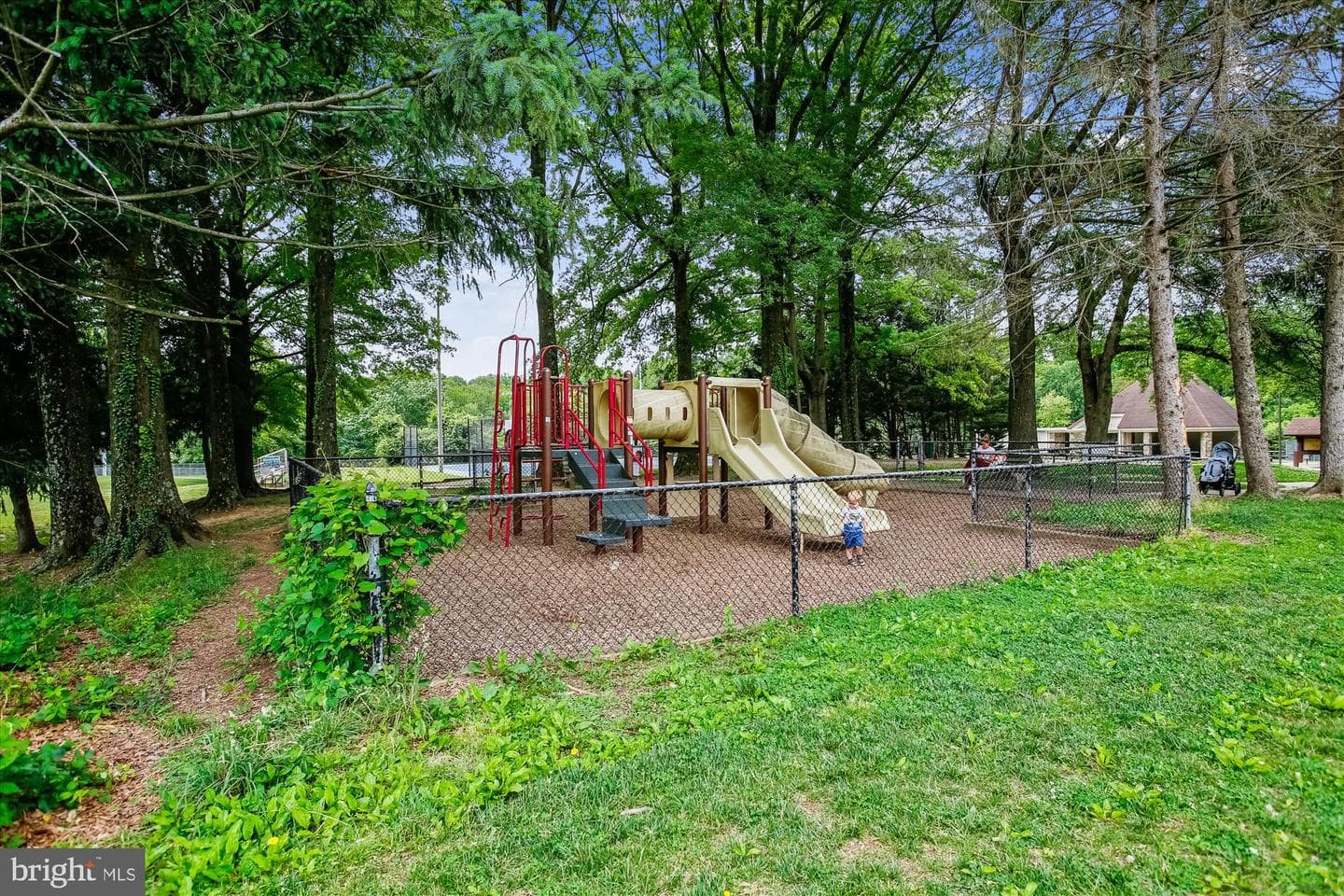 6340 Dogwood Place photo 23
