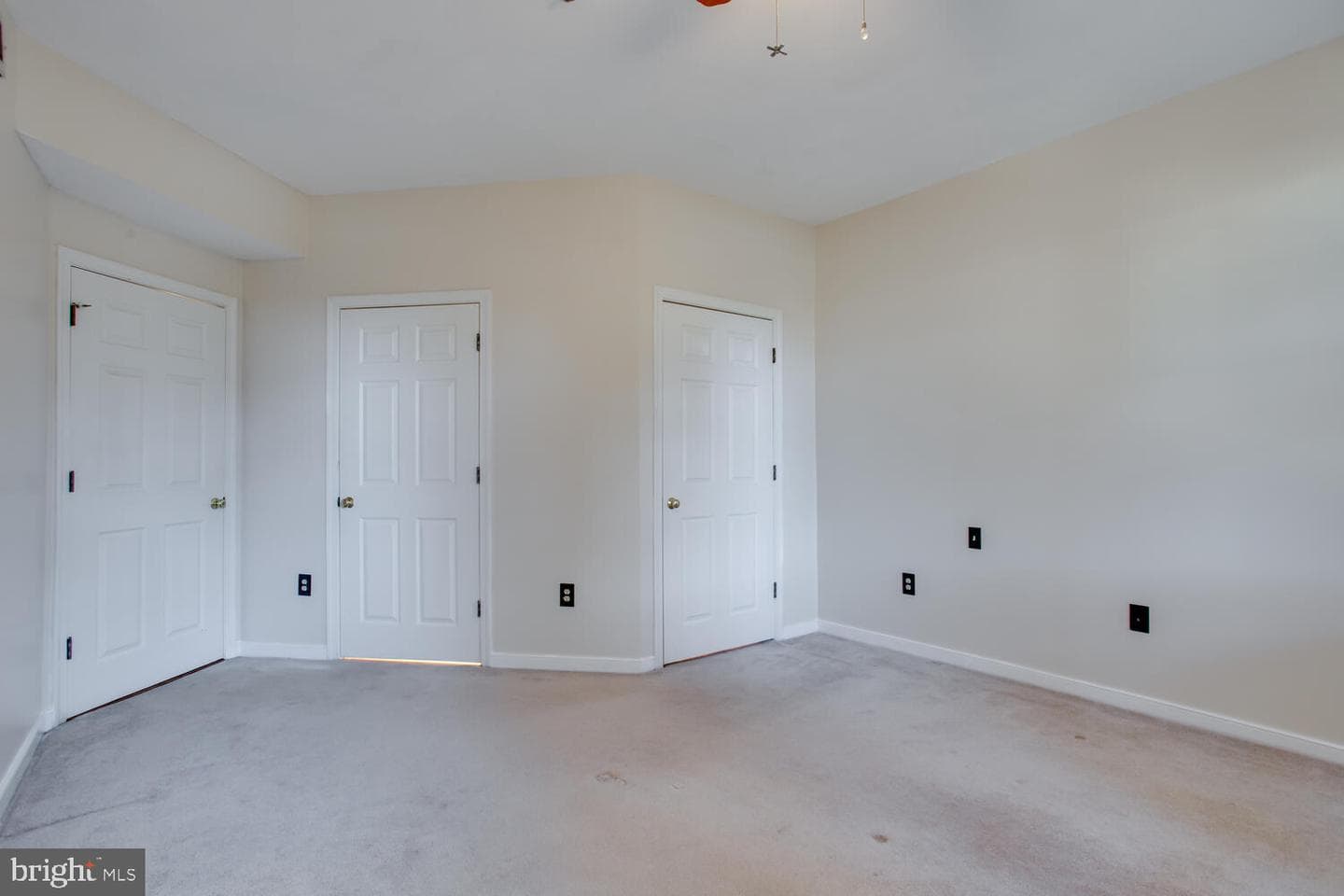 1625 International Drive #116 photo 15