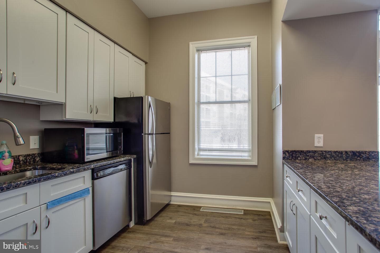 1625 International Drive #116 photo 36