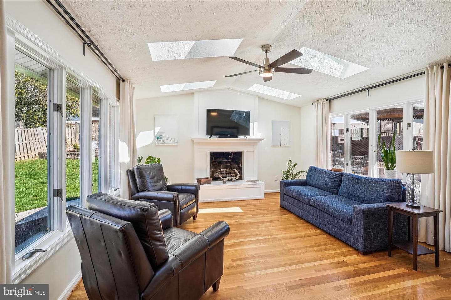 5517 Yorkshire Street photo 8