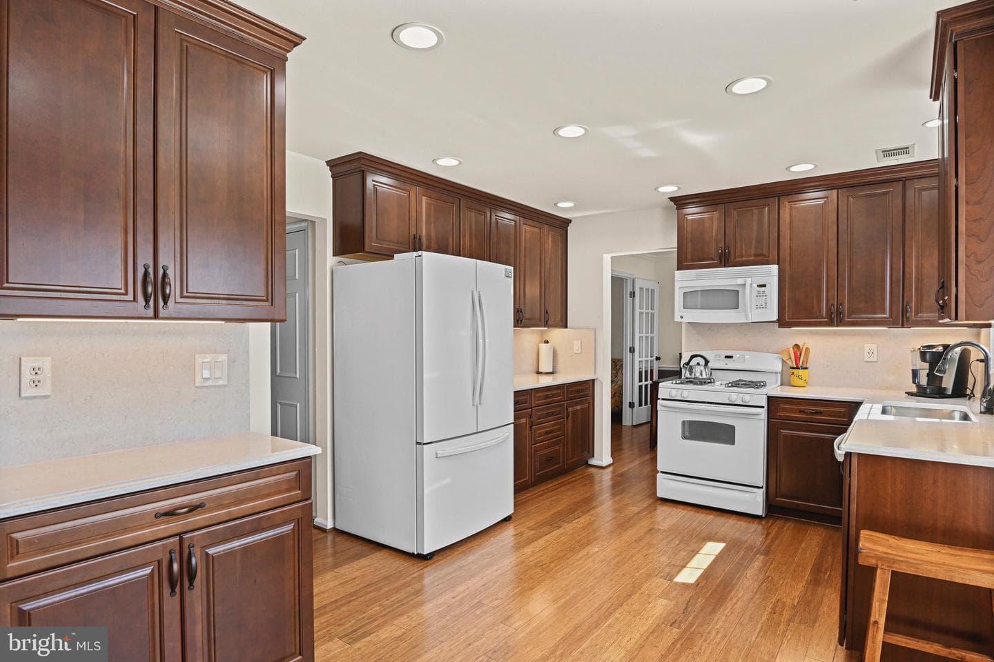 14527 William Carr Lane photo 7
