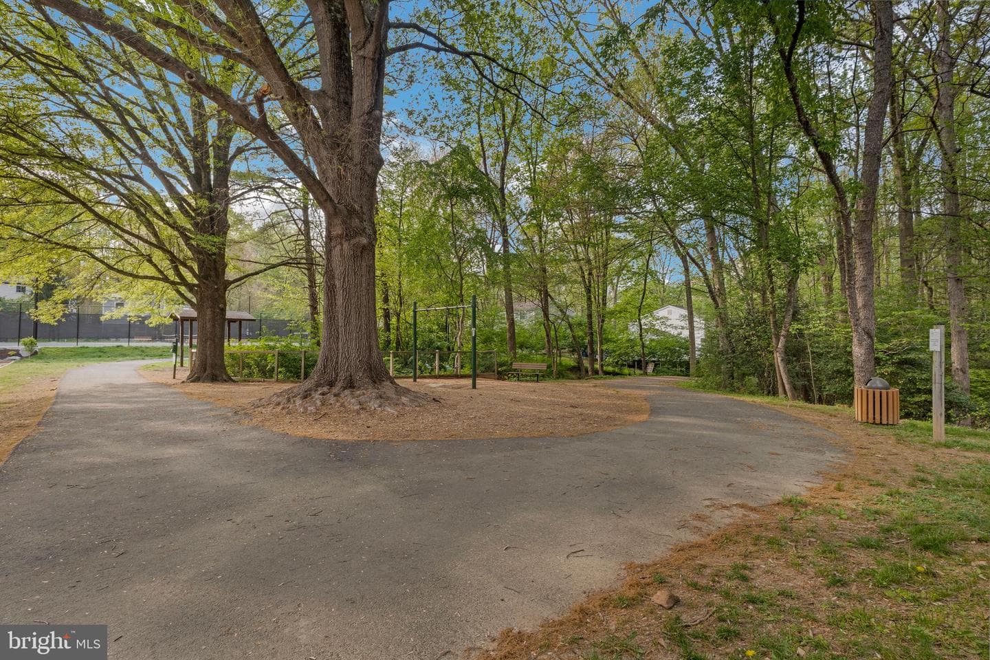 2310 Glade Bank Way photo 28