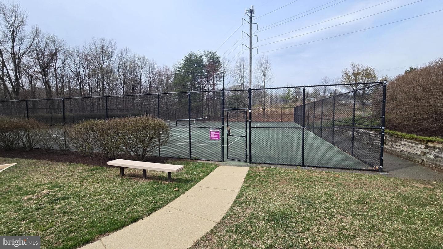 6601 Thackwell Way #3j photo 22