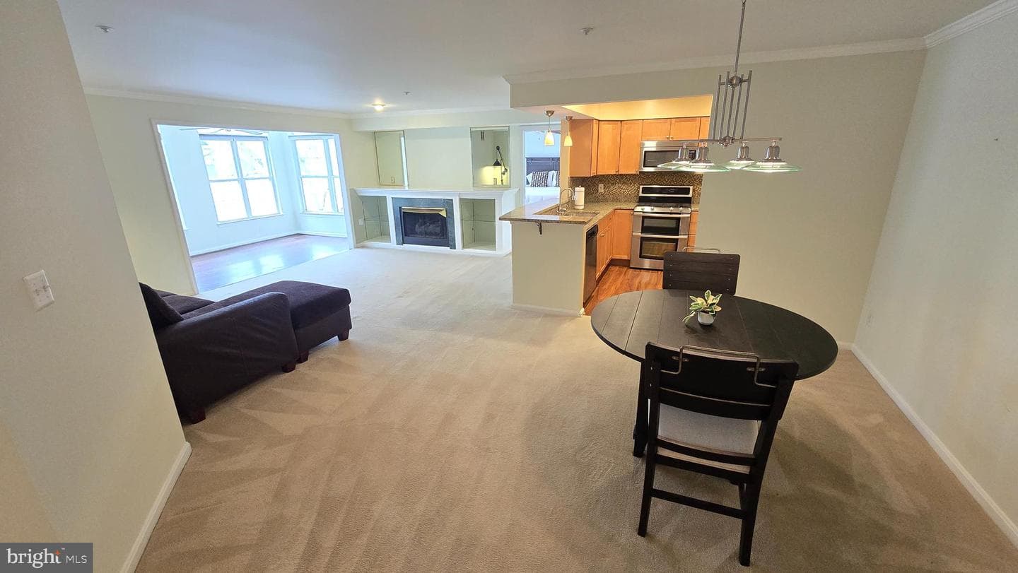 6601 Thackwell Way #3j photo 4