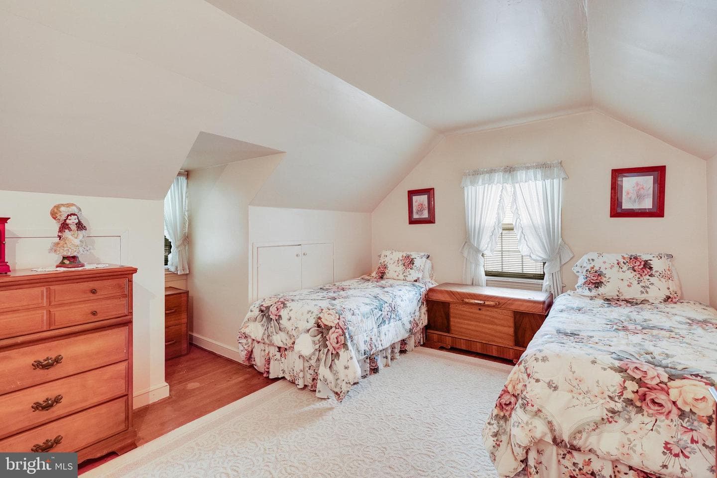 2805 Woodlawn Avenue photo 23