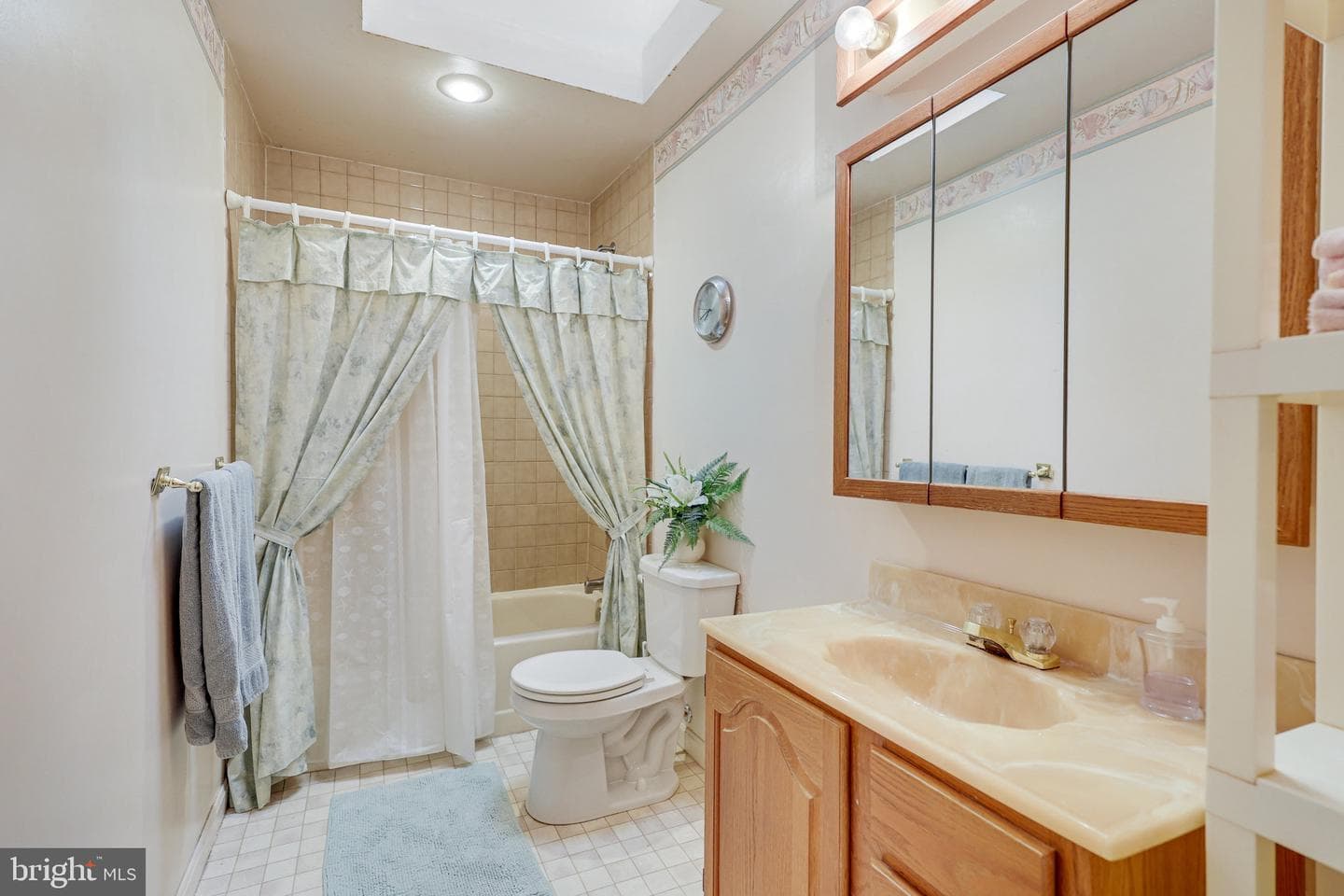 2805 Woodlawn Avenue photo 26