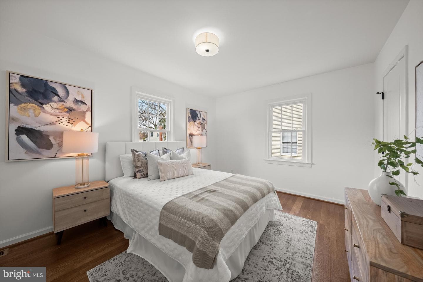 2844 Meadow Lane photo 8
