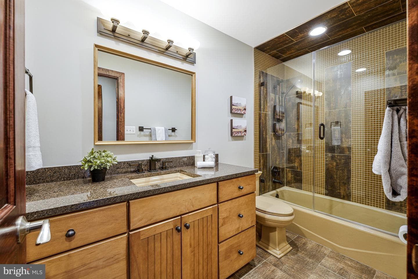 10226 Cedar Pond Drive photo 24