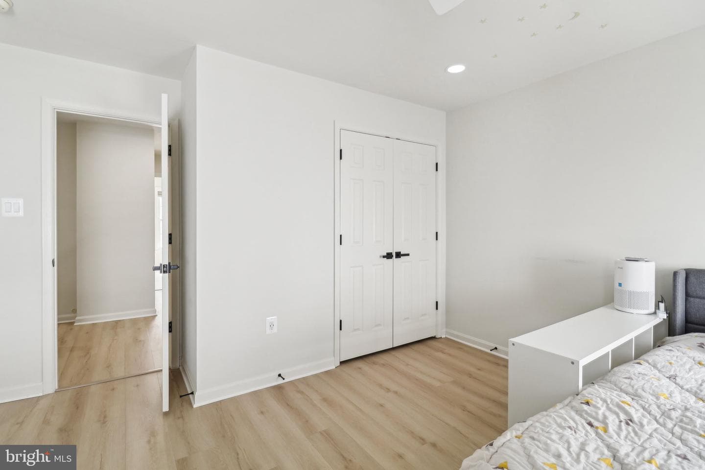 3828 Highland Oaks Drive photo 26