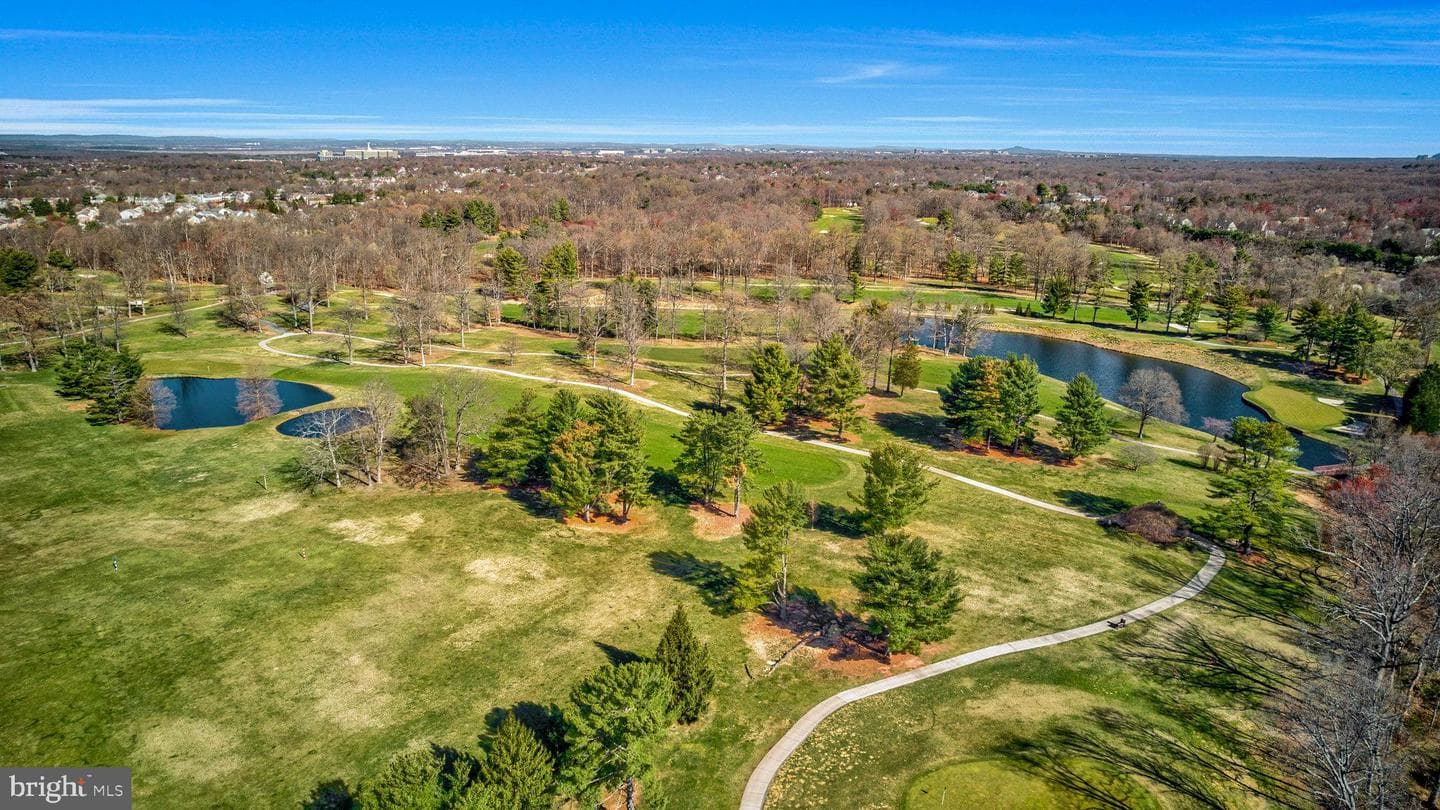 3828 Highland Oaks Drive photo 5