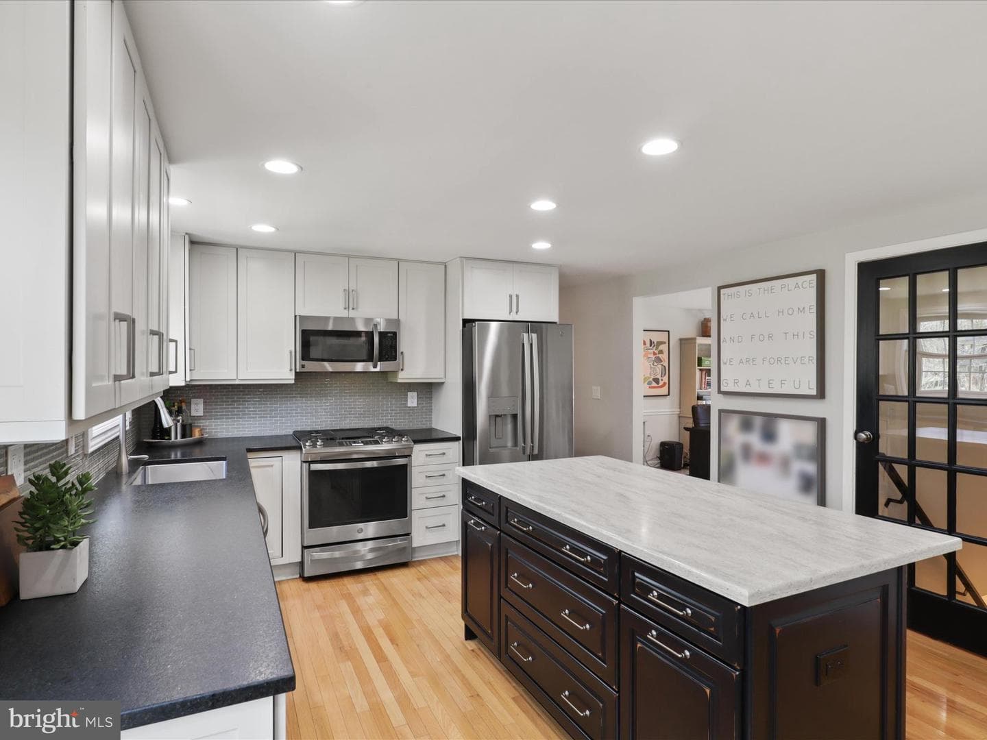 2936 Harvest Glen Court photo 15