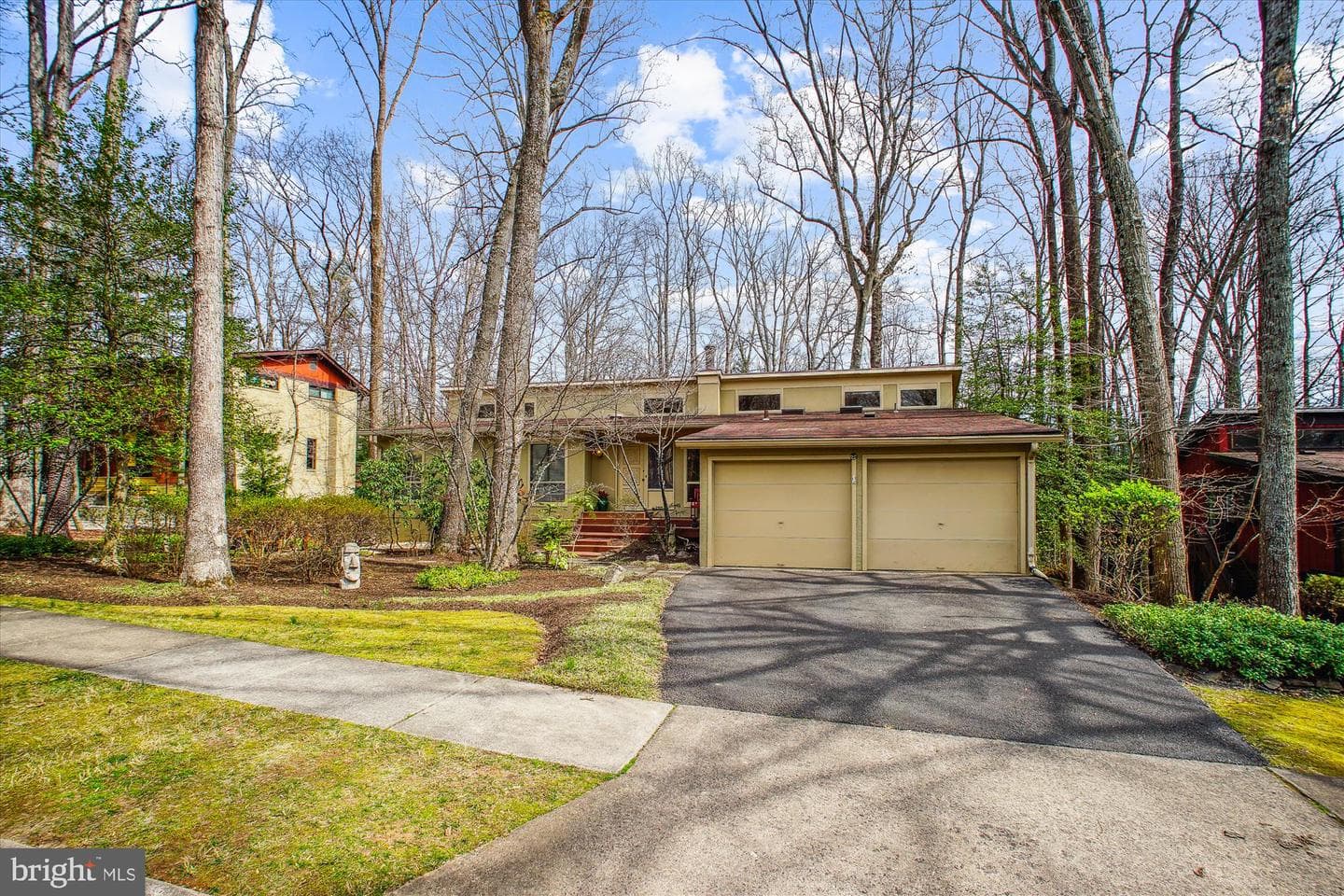 2105 Lirio Court photo 2