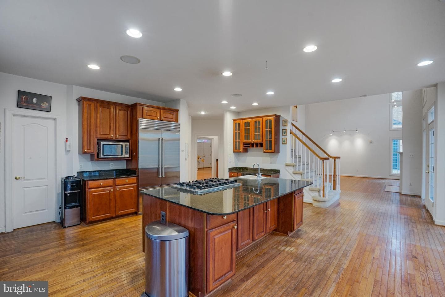 8404 Cardinal Rose Court photo 16