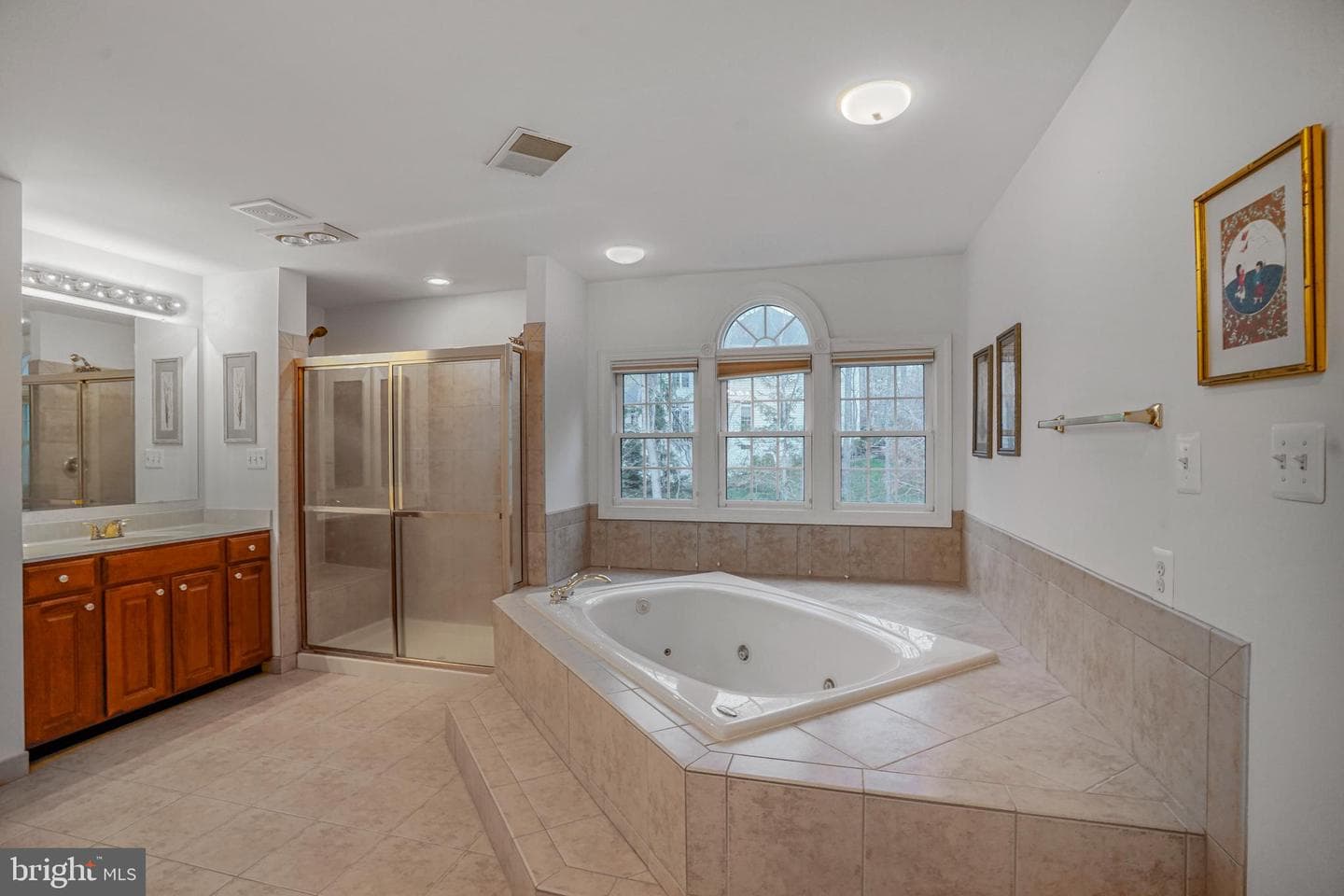 8404 Cardinal Rose Court photo 28