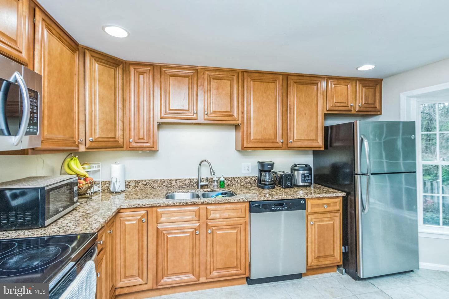 7449 Foxleigh Way photo 17