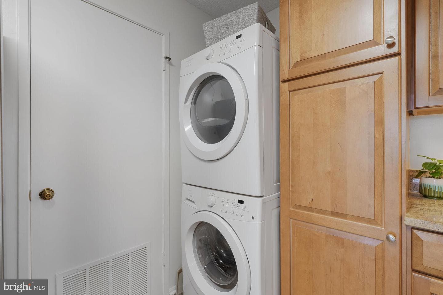 5904 Mount Eagle Drive #412 photo 12