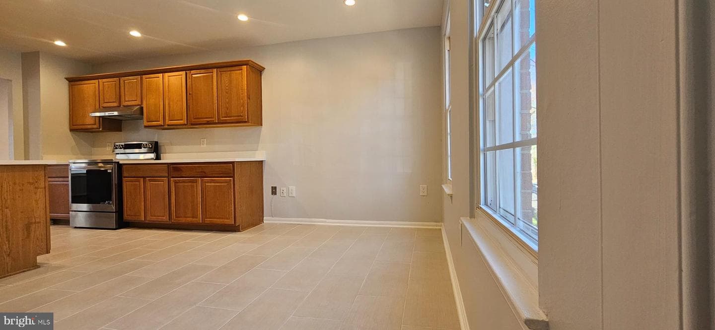 8210 Stationhouse Court photo 17