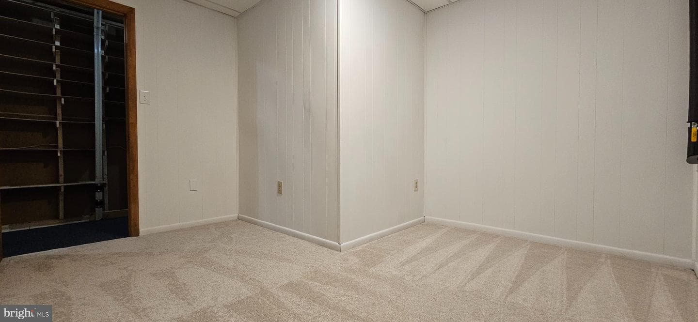 8210 Stationhouse Court photo 37