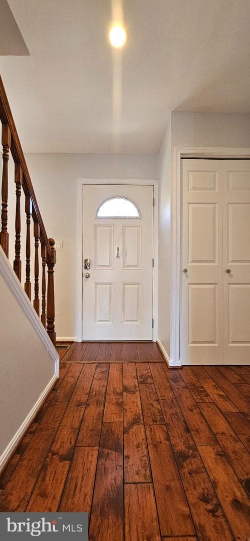 8210 Stationhouse Court photo 4
