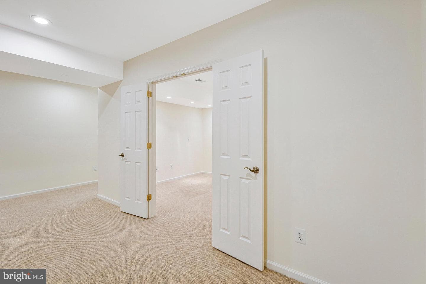 7900 Old Cedar Court photo 42
