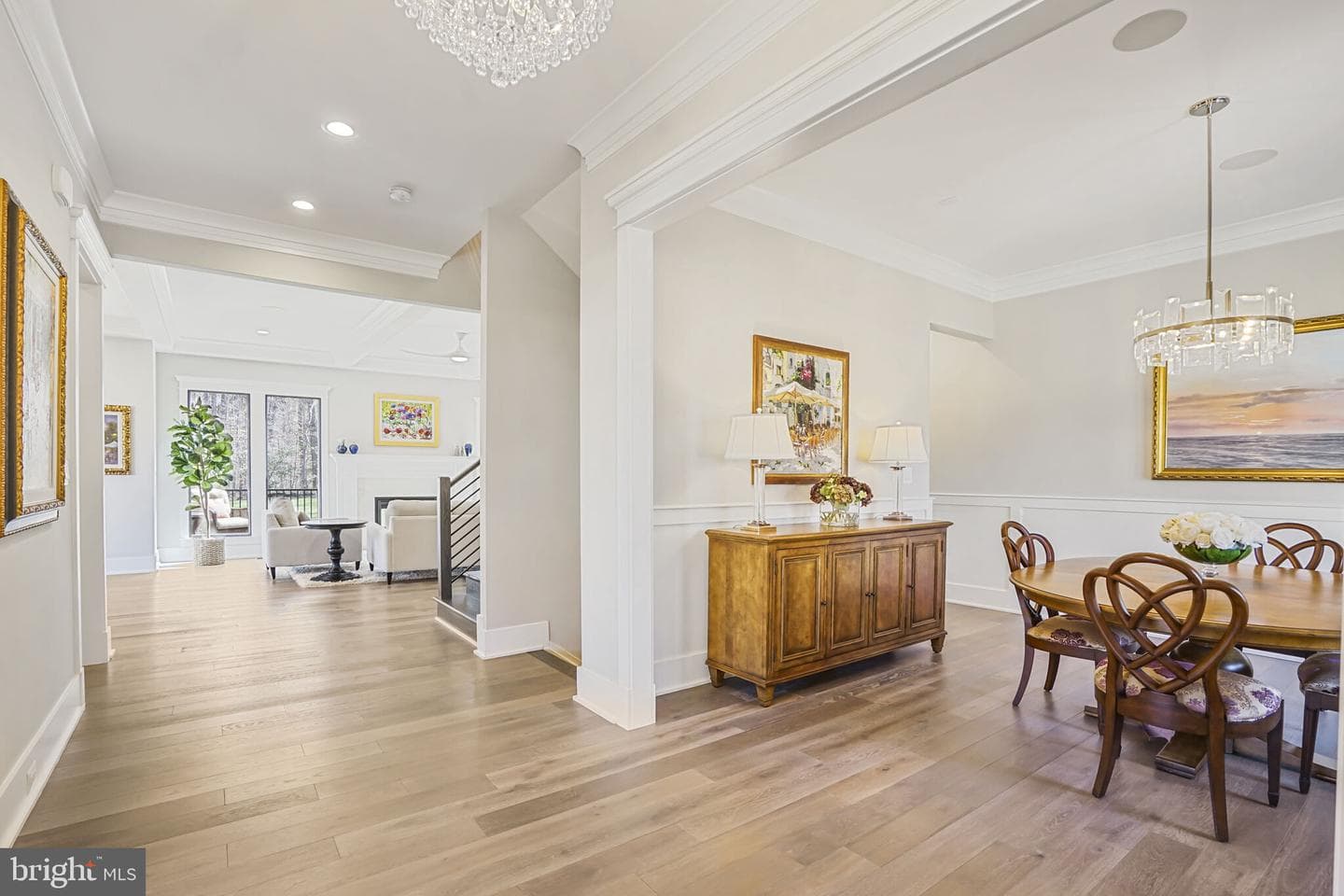 6539 Foxhollow Lane photo 8