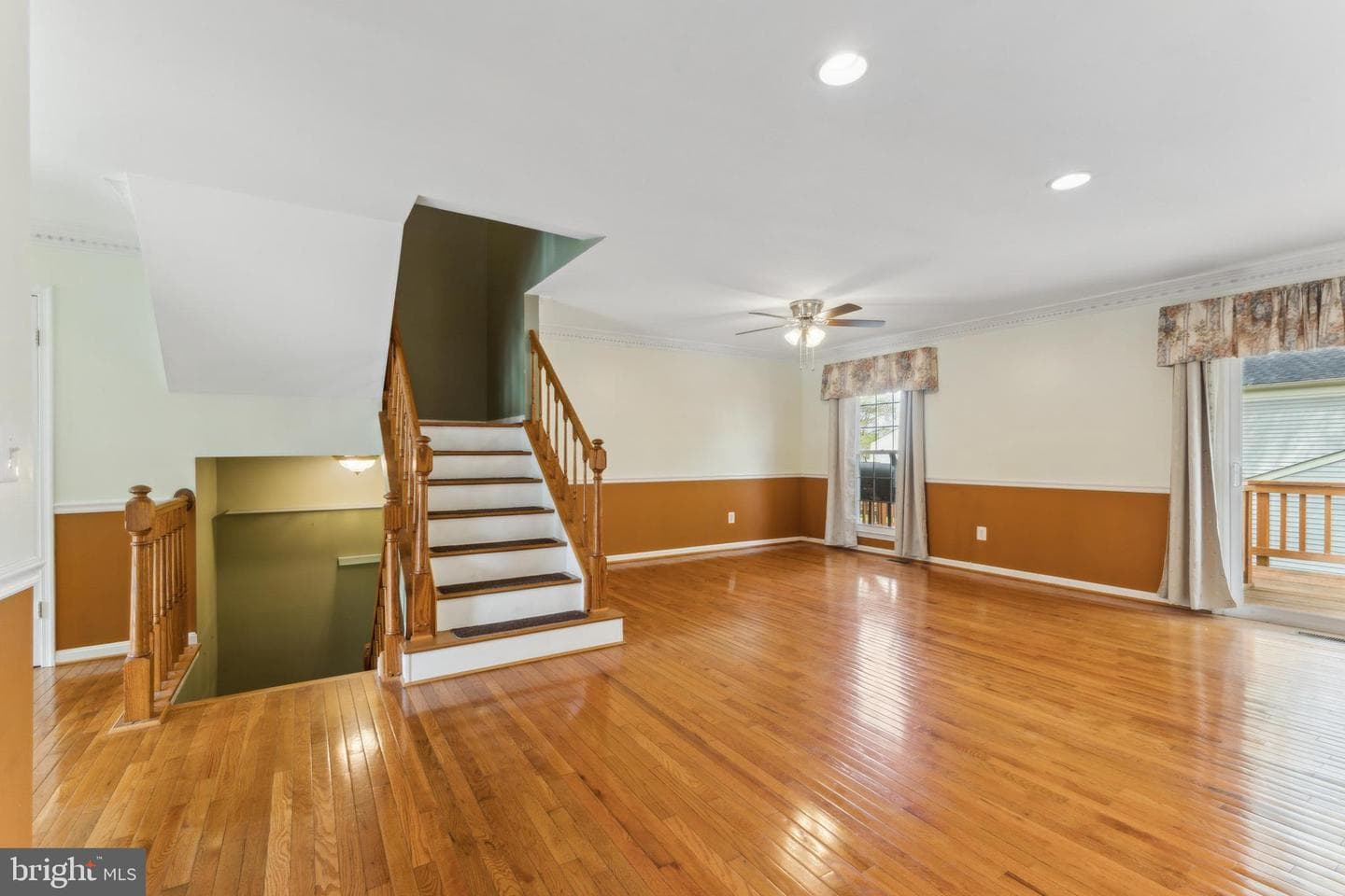 6001 Powells Landing Road photo 4