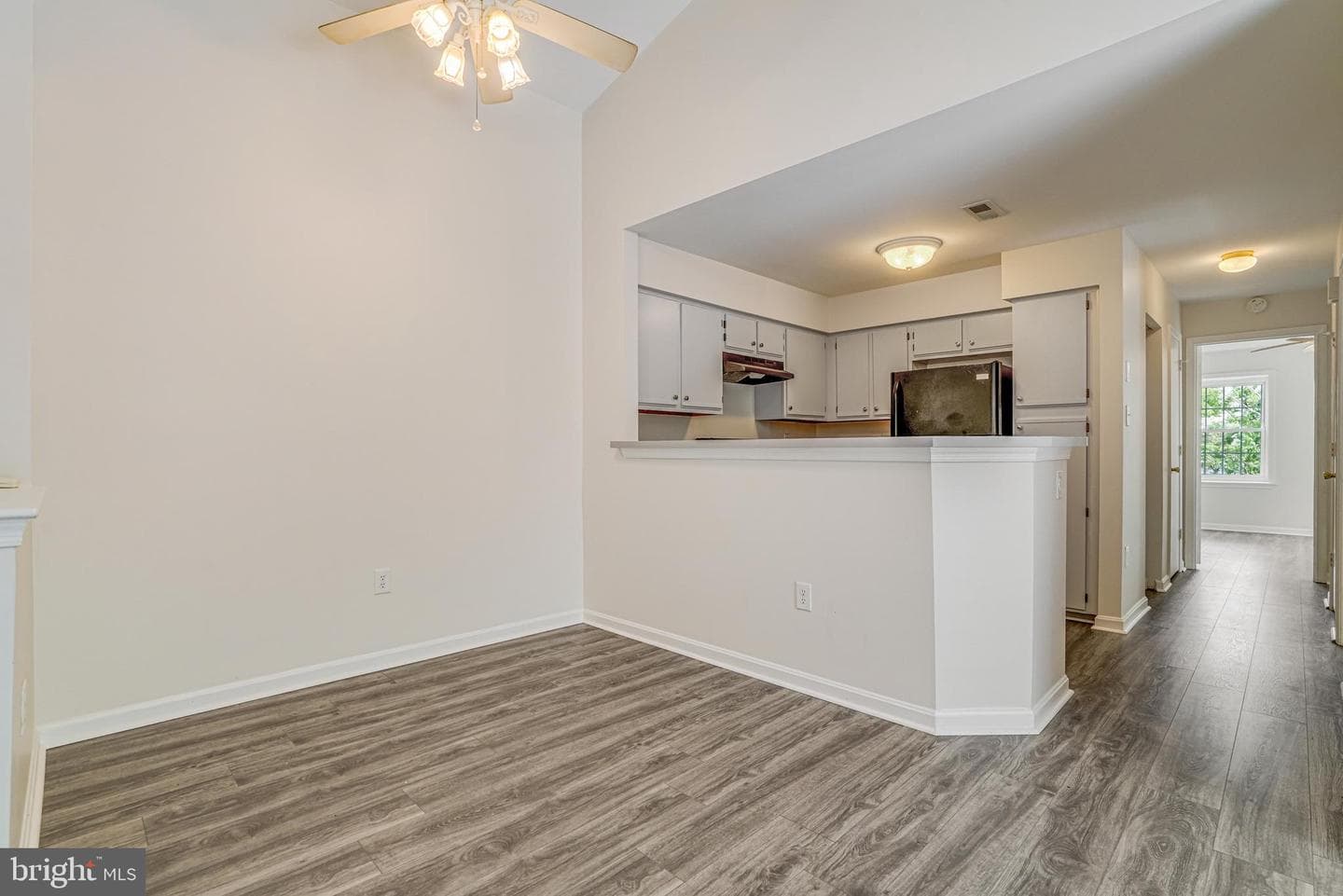 6908-J Victoria Drive #j photo 8