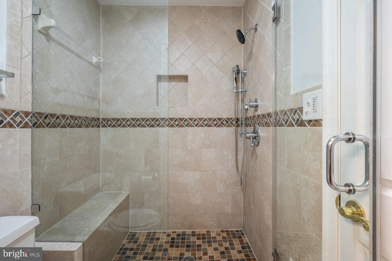 7508 Milway Drive photo 25