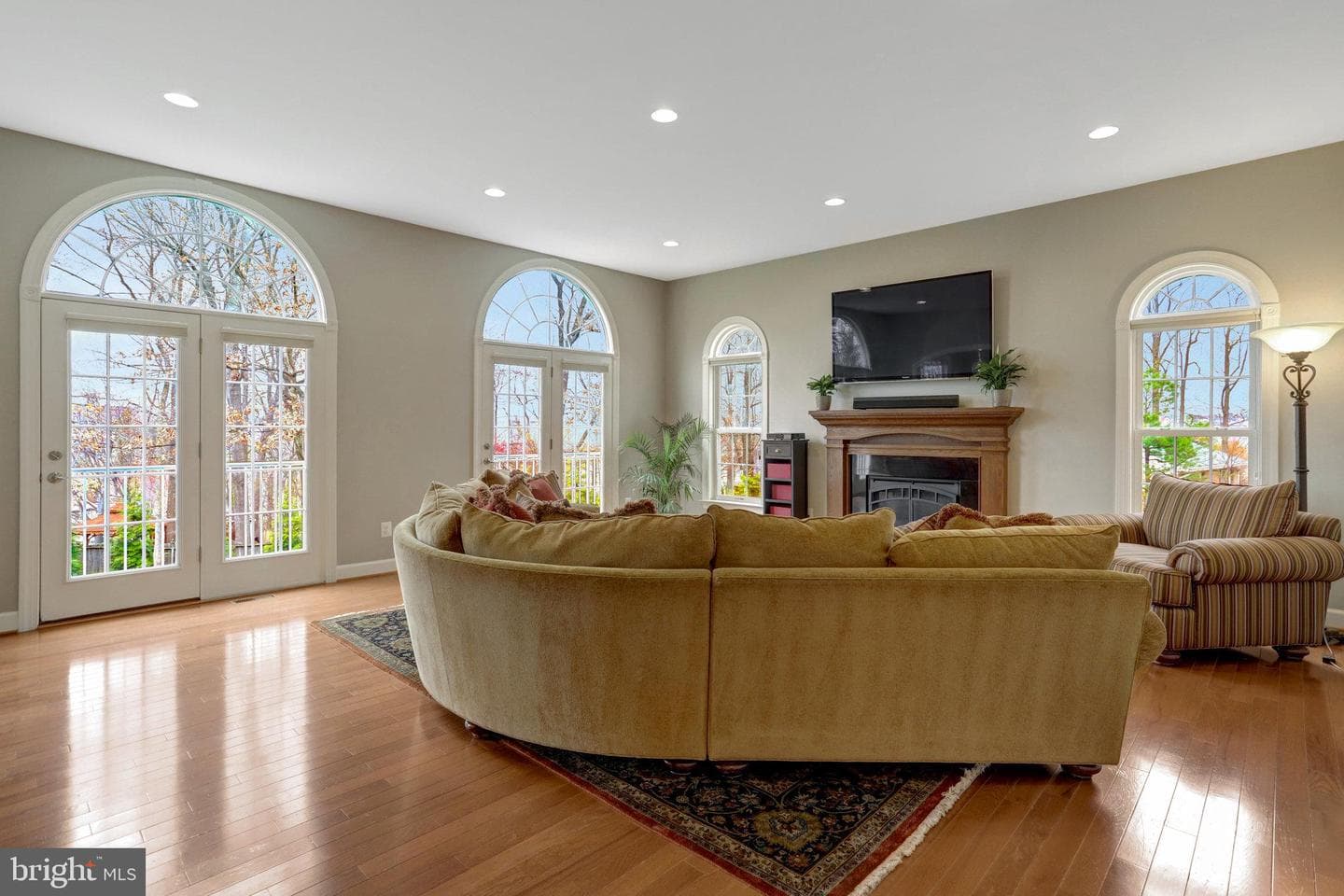 5620 Glenwood Drive photo 9