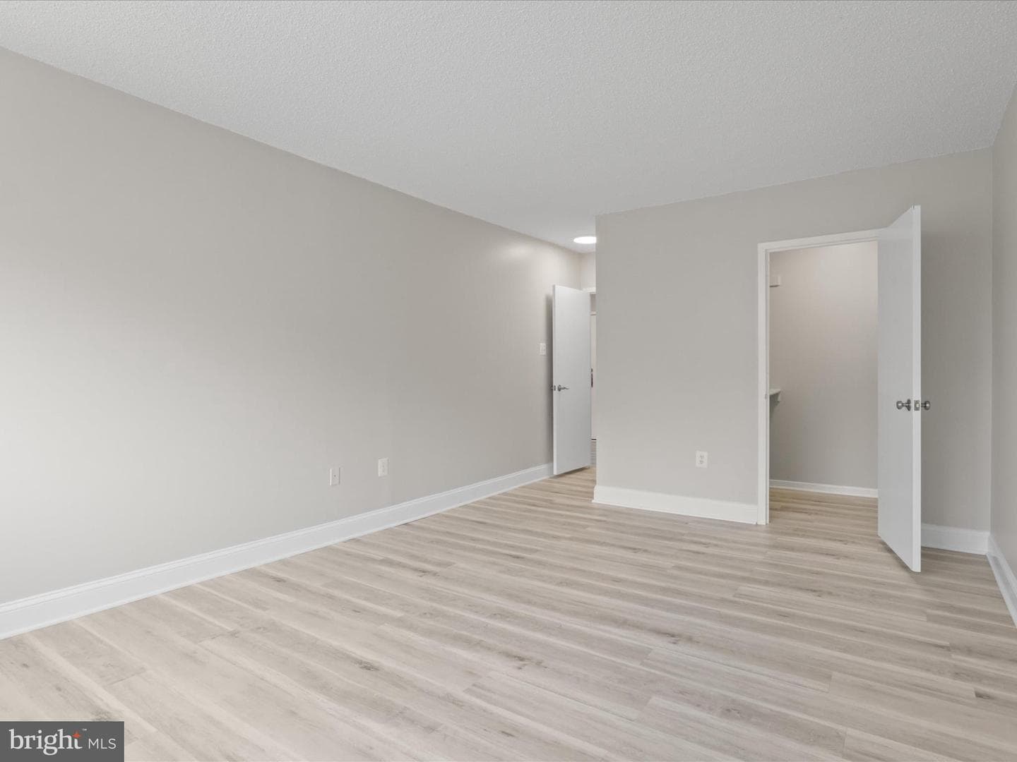3705 S George Mason Drive #2303s photo 10