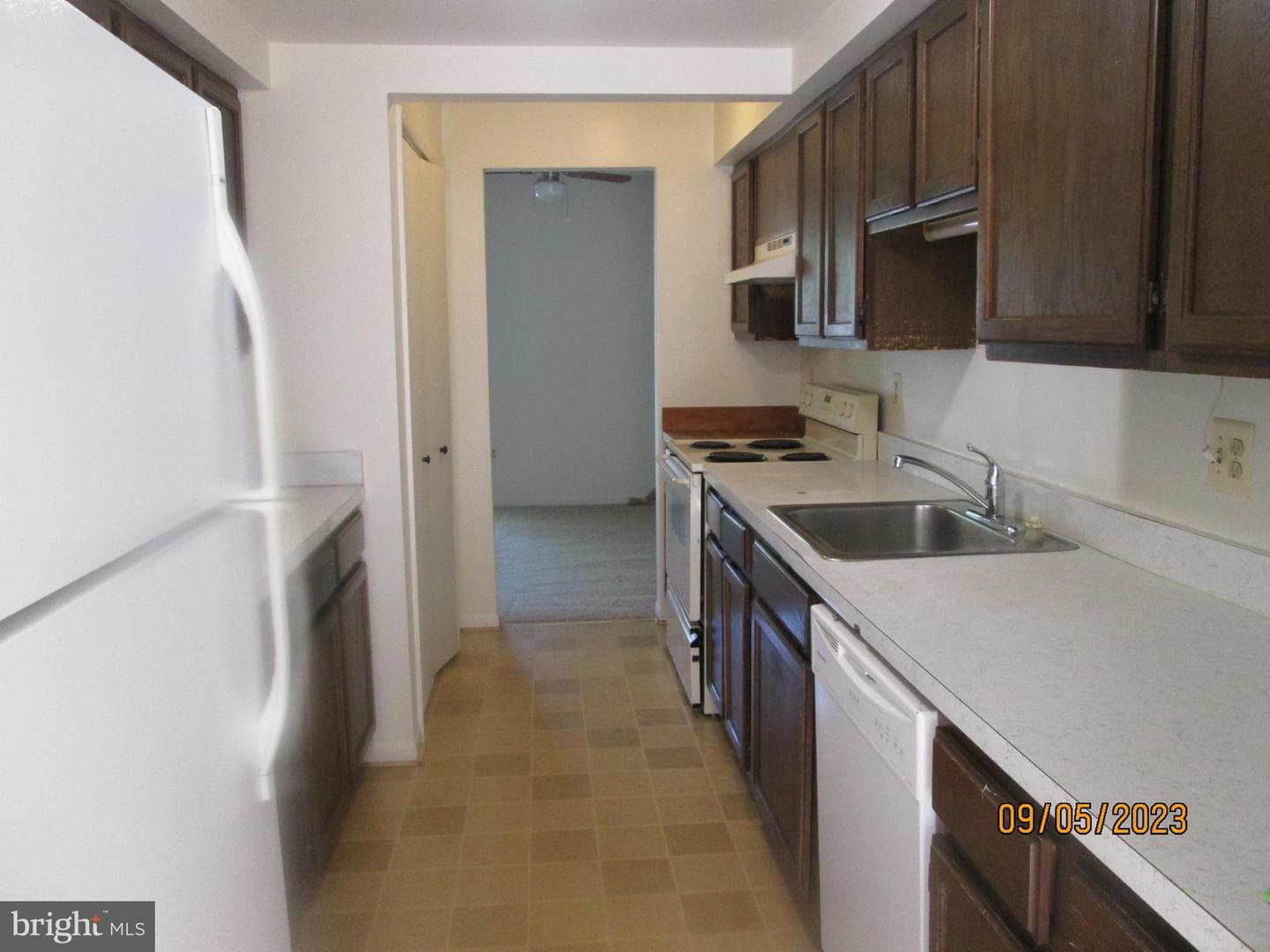 6480 Rockshire Street photo 3
