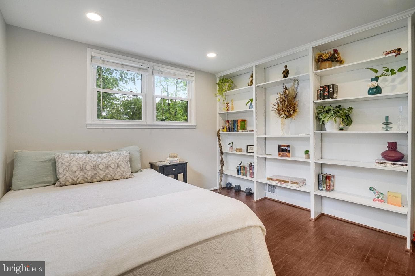 4705 Exeter Street photo 13