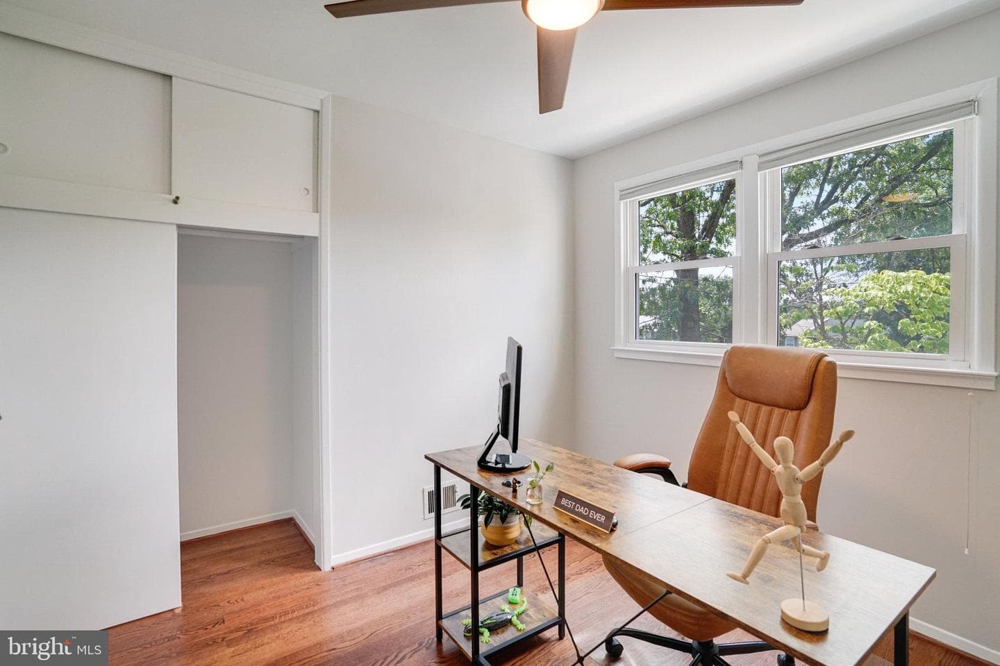 4705 Exeter Street photo 40