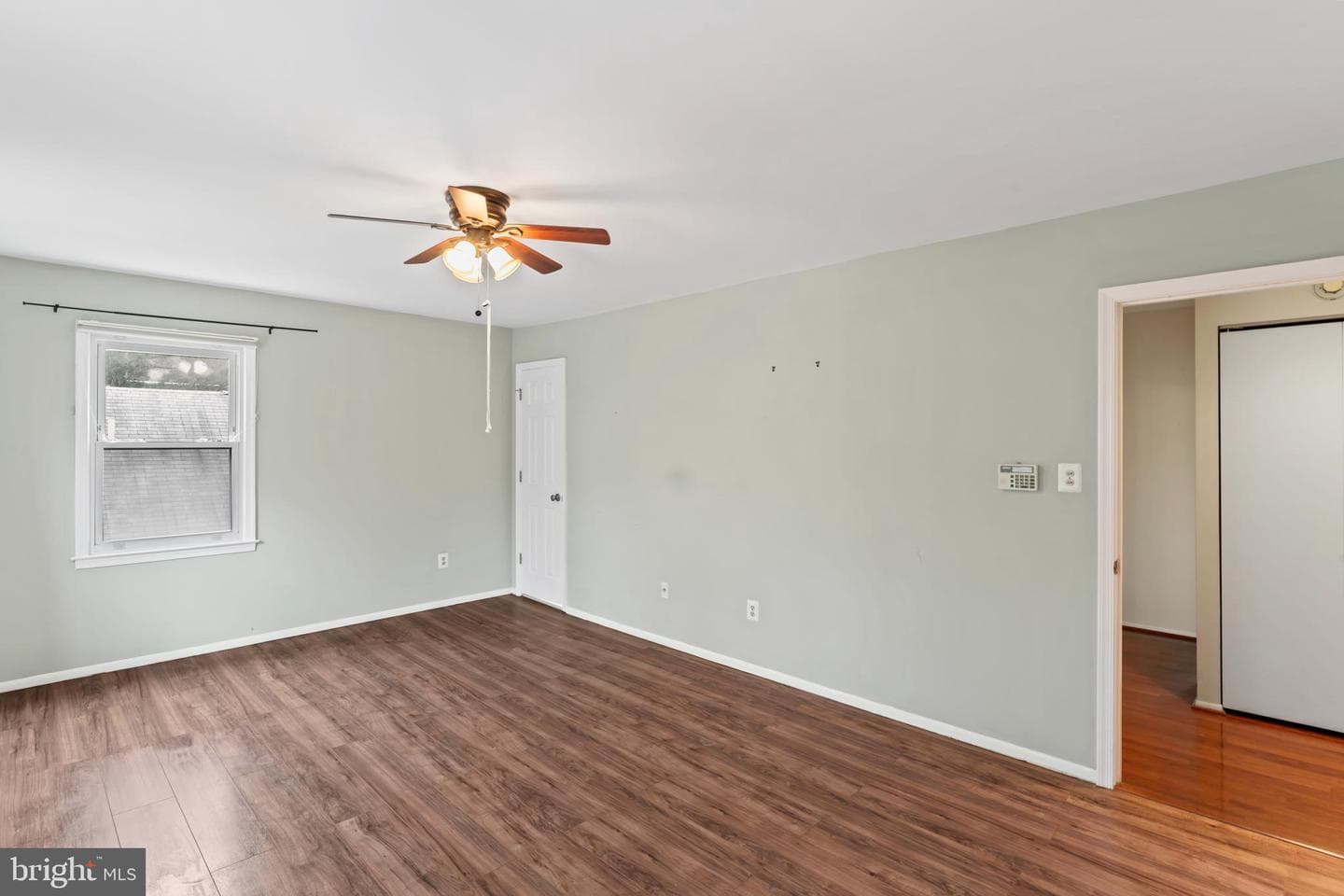 9920 Kingsbridge Drive photo 18
