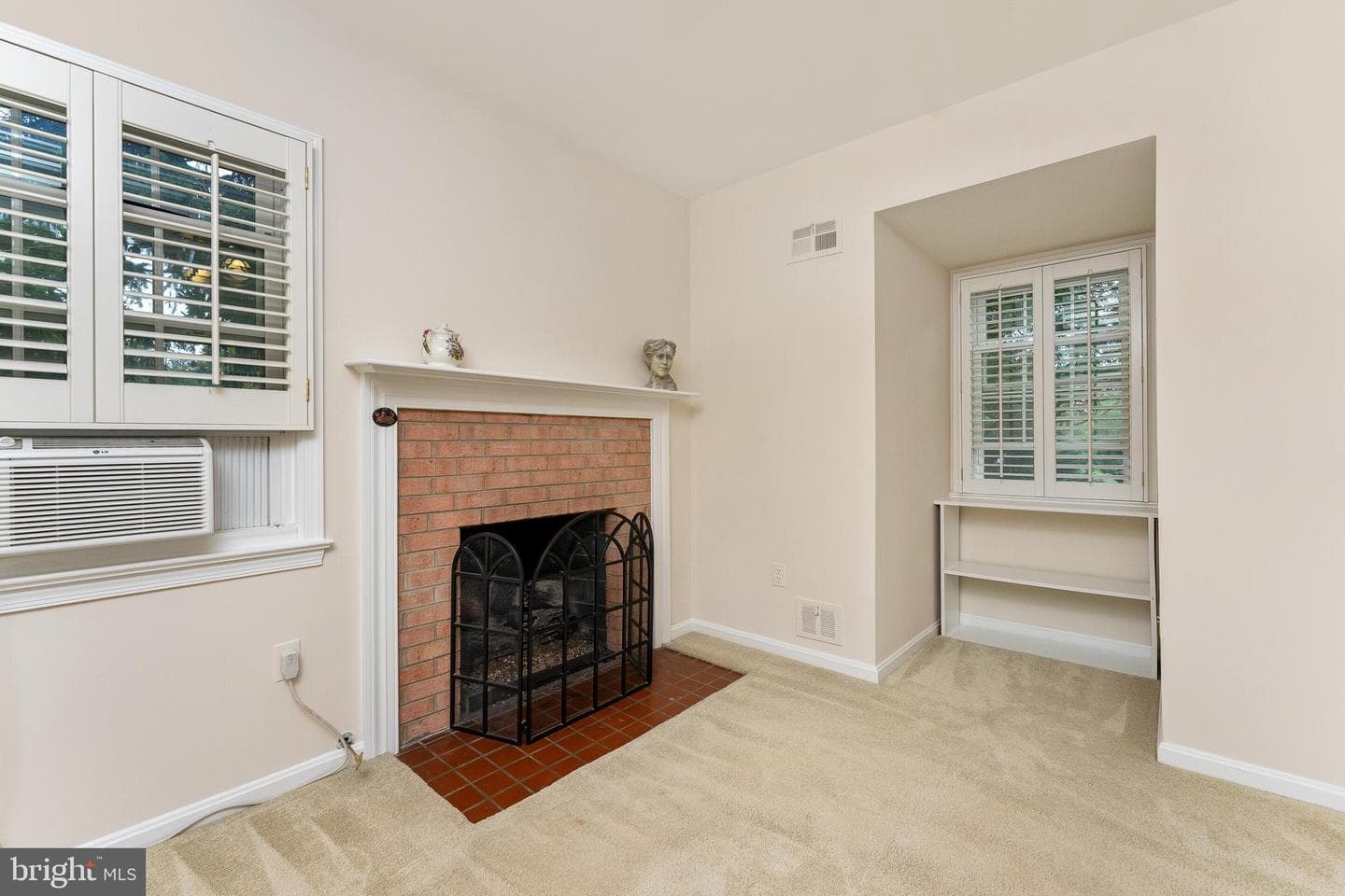 7223 Van Ness Court photo 21