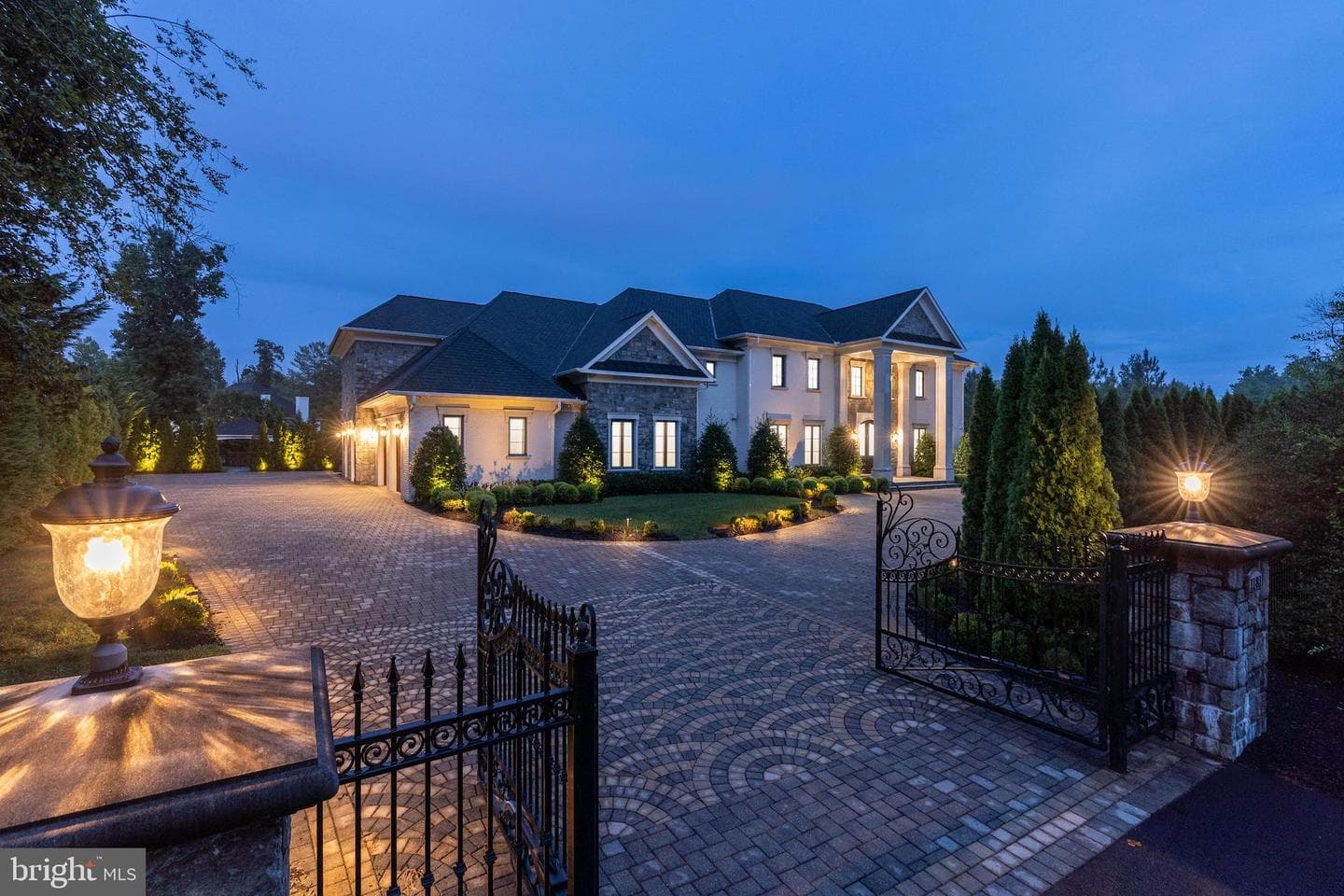 1181 Ballantrae Lane photo 10