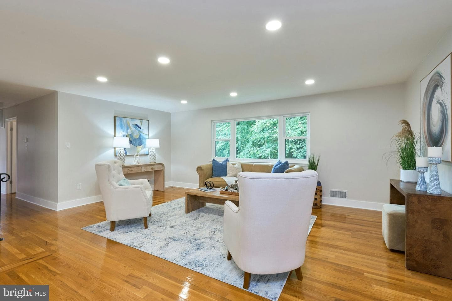 5010 Gainsborough Drive photo 10