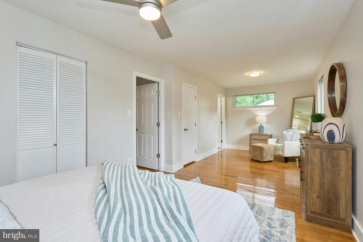 5010 Gainsborough Drive photo 18