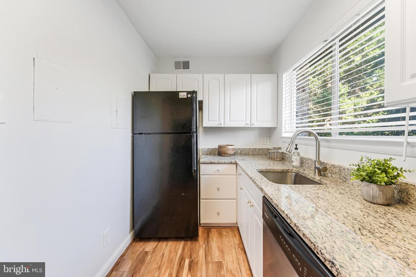 11622 Vantage Hill Road #12b photo 16