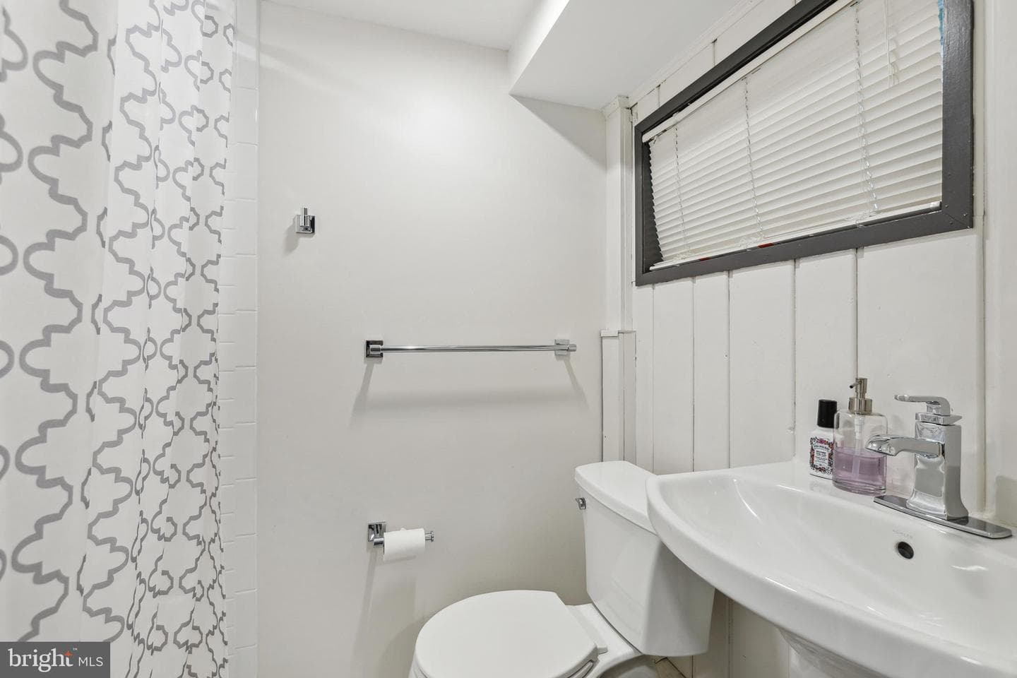 8815 Southwick Street photo 32