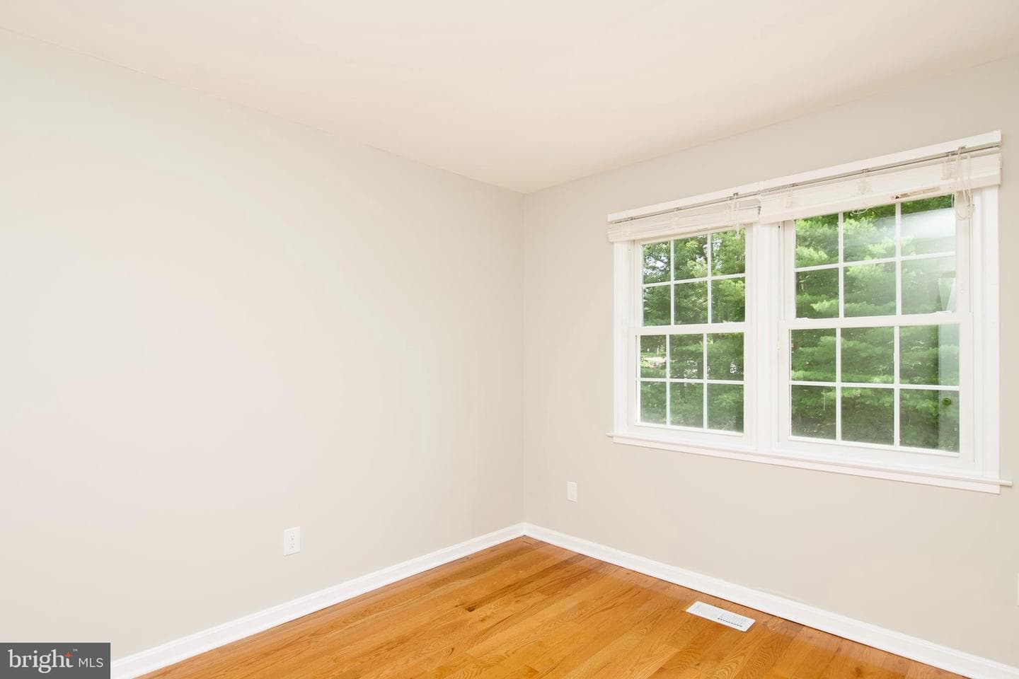 7726 Matisse Way photo 17
