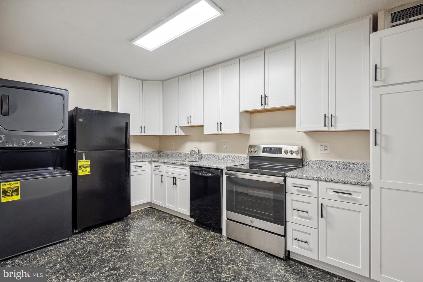 8380 Greensboro Drive #817 photo 14