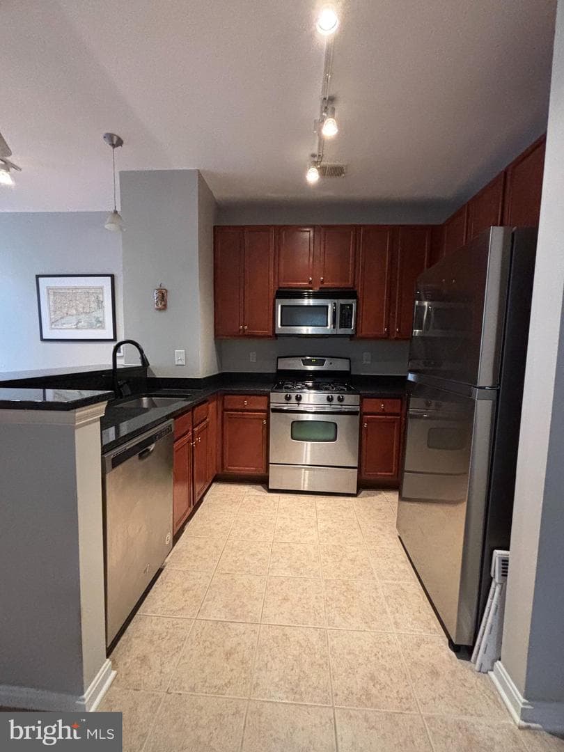 2665 Prosperity Avenue #222 photo 6