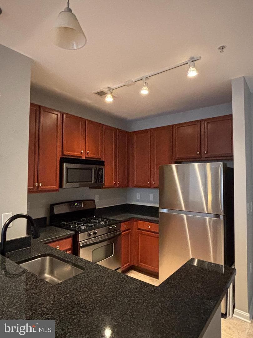 2665 Prosperity Avenue #222 photo 8