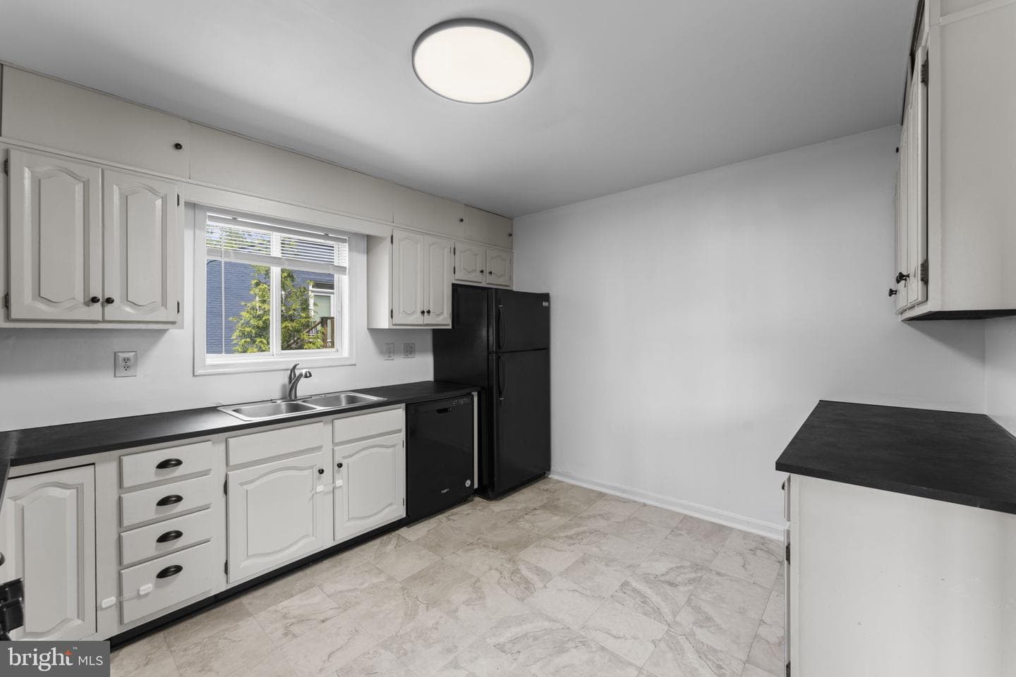 2814 James Drive photo 9