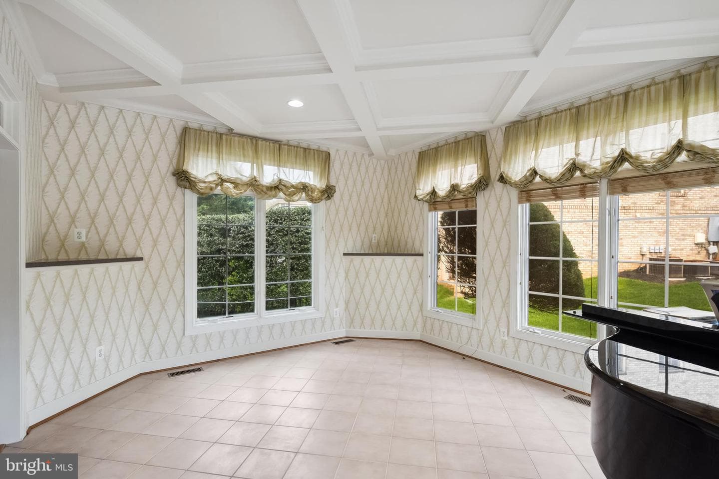 1546 Wellingham Court photo 33