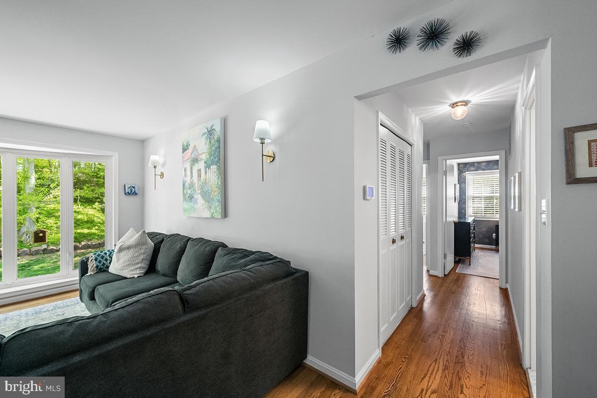 6538 Renwood Lane photo 10