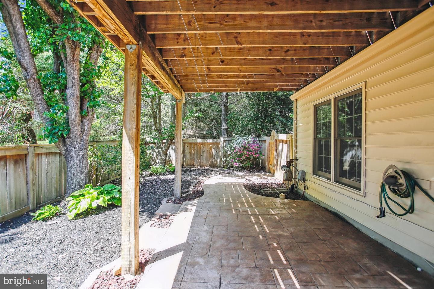 4648 Luxberry Drive photo 9