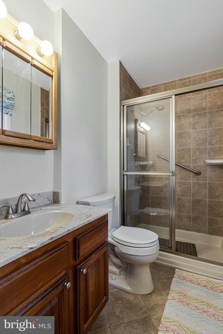 4200 Sandhurst Court photo 22